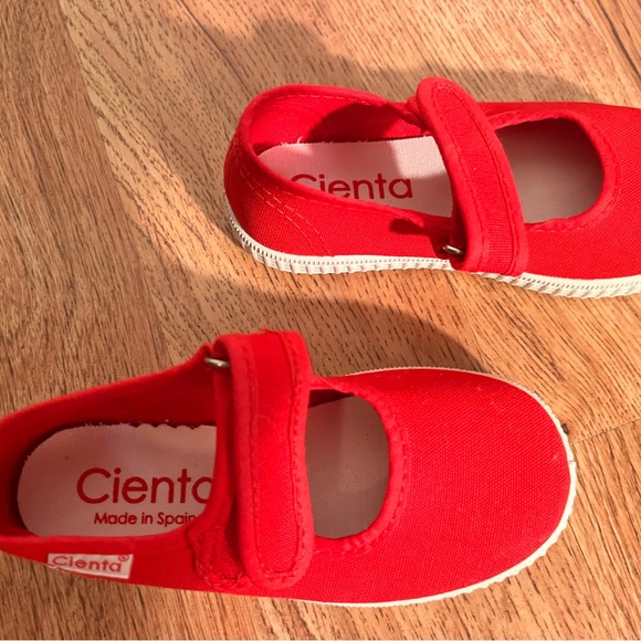 Cienta Kids Bright Red Sneakers - Picture 2 of 3